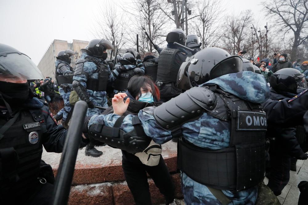 An unauthorized protest in support of Navalny in Moscow  / MAXIM SHIPENKOV