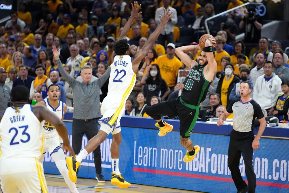 NBA: Finals-Boston Celtics at Golden State Warriors  / KYLE TERADA