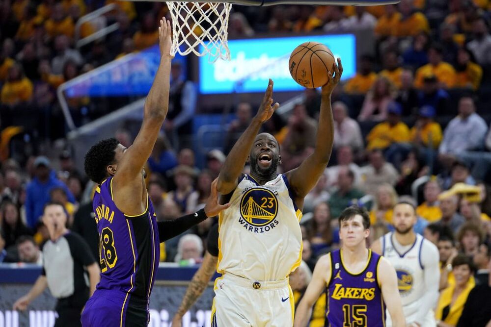 NBA Playoffs - Los Angeles Lakers at Golden State Warriors  / JOHN G. MABANGLO