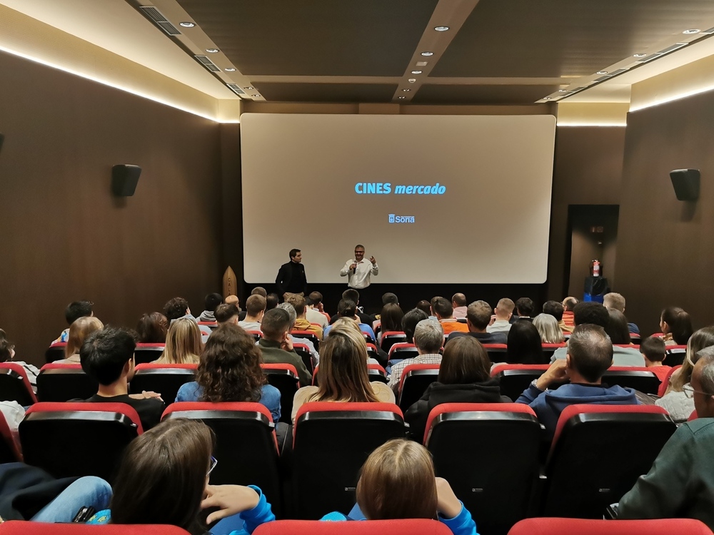 Gran estreno de 'El sueño de la copa' en Cines Mercado