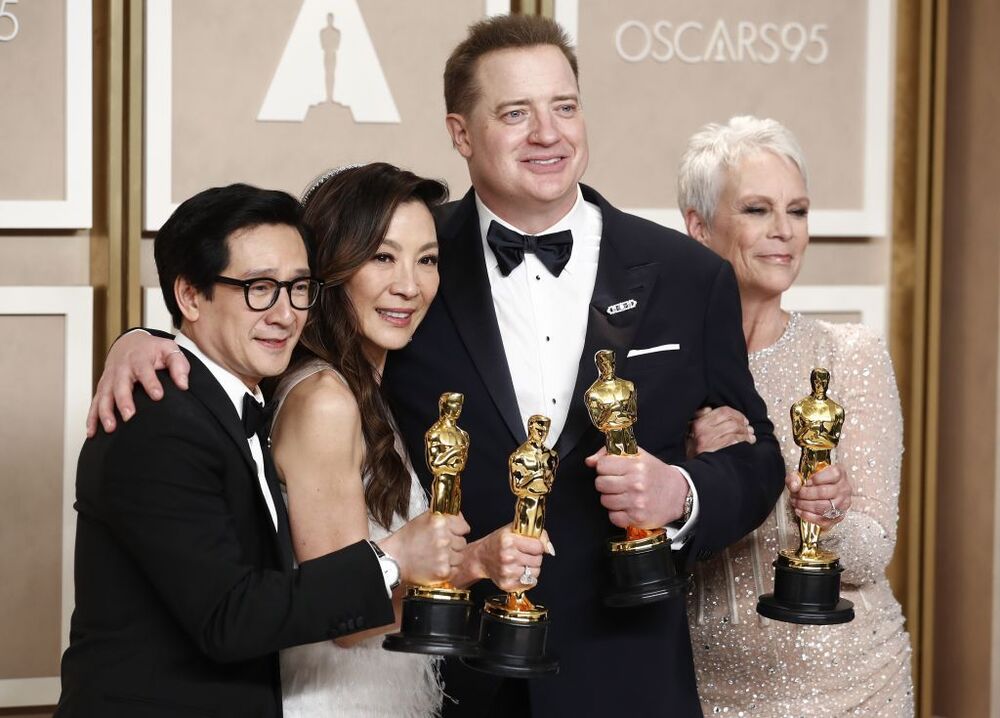 Ke Huy Quan, Michelle Yeoh, Brendan Fraser y Jamie Lee Curtis  / CAROLINE BREHMAN