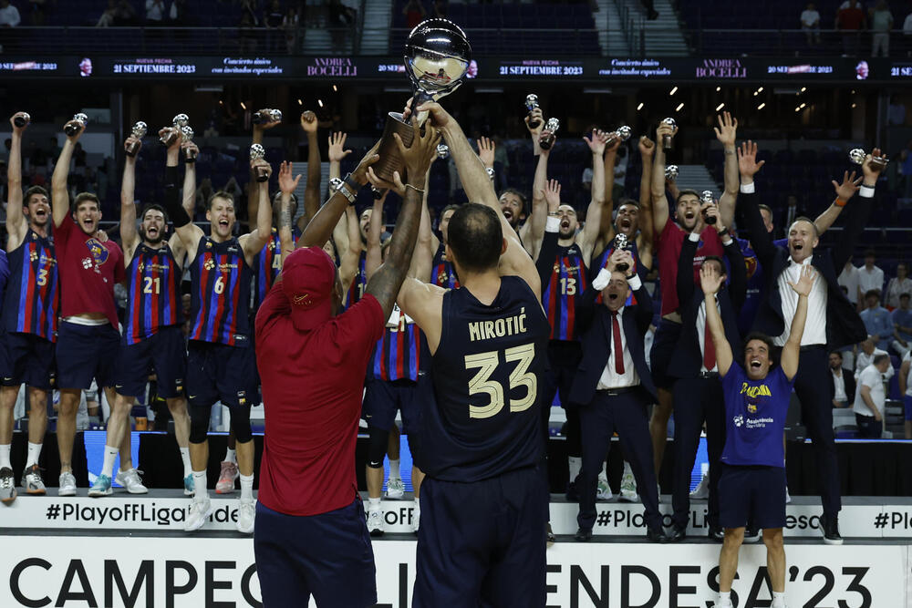 Mirotic, nombrado mejor jugador de la final de la Liga Endesa  / JUANJO MARTÍN