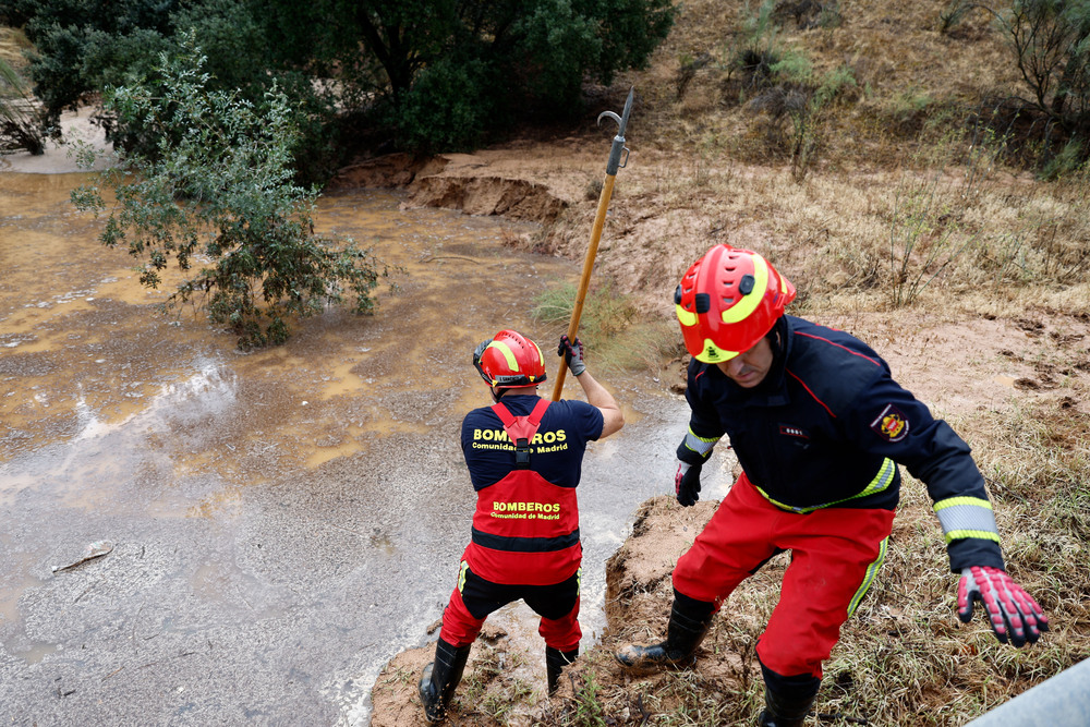 Continúa la búsqueda del hombre desaparecido en Aldea del Fresno   / EFE