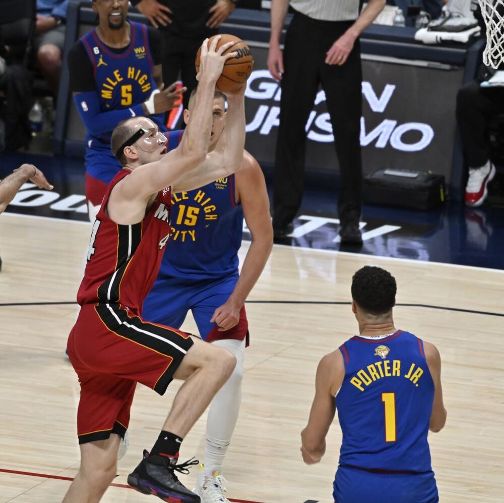 NBA Finals Game 1 - Miami Heat at Denver Nuggets  / BOB PEARSON