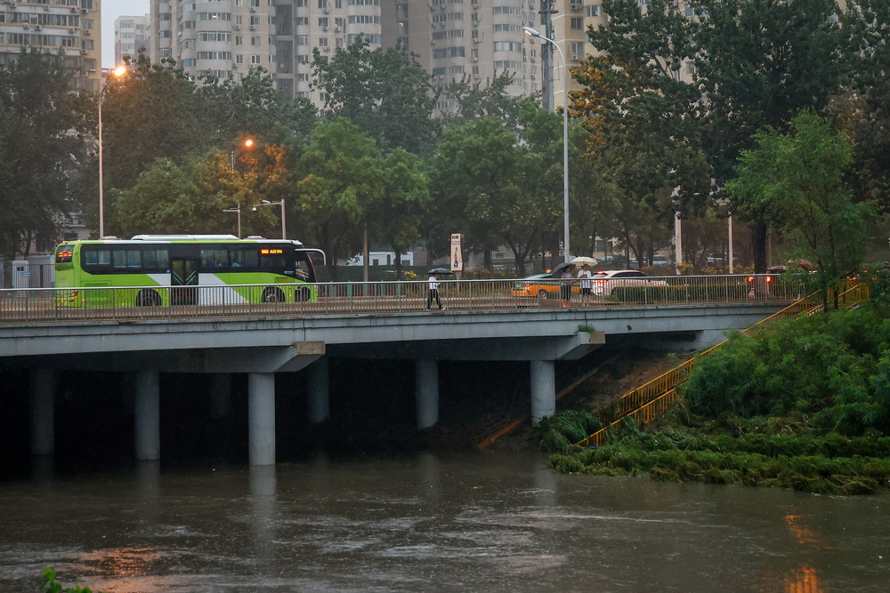 Beijing records heaviest rainfall of the year  / EFE