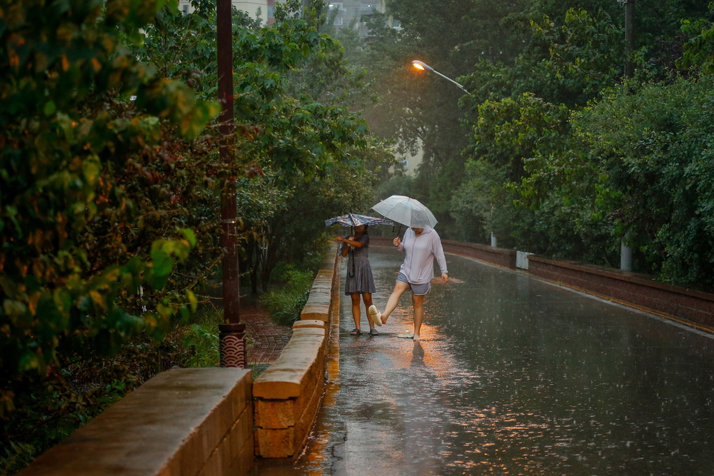 Beijing records heaviest rainfall of the year  / EFE