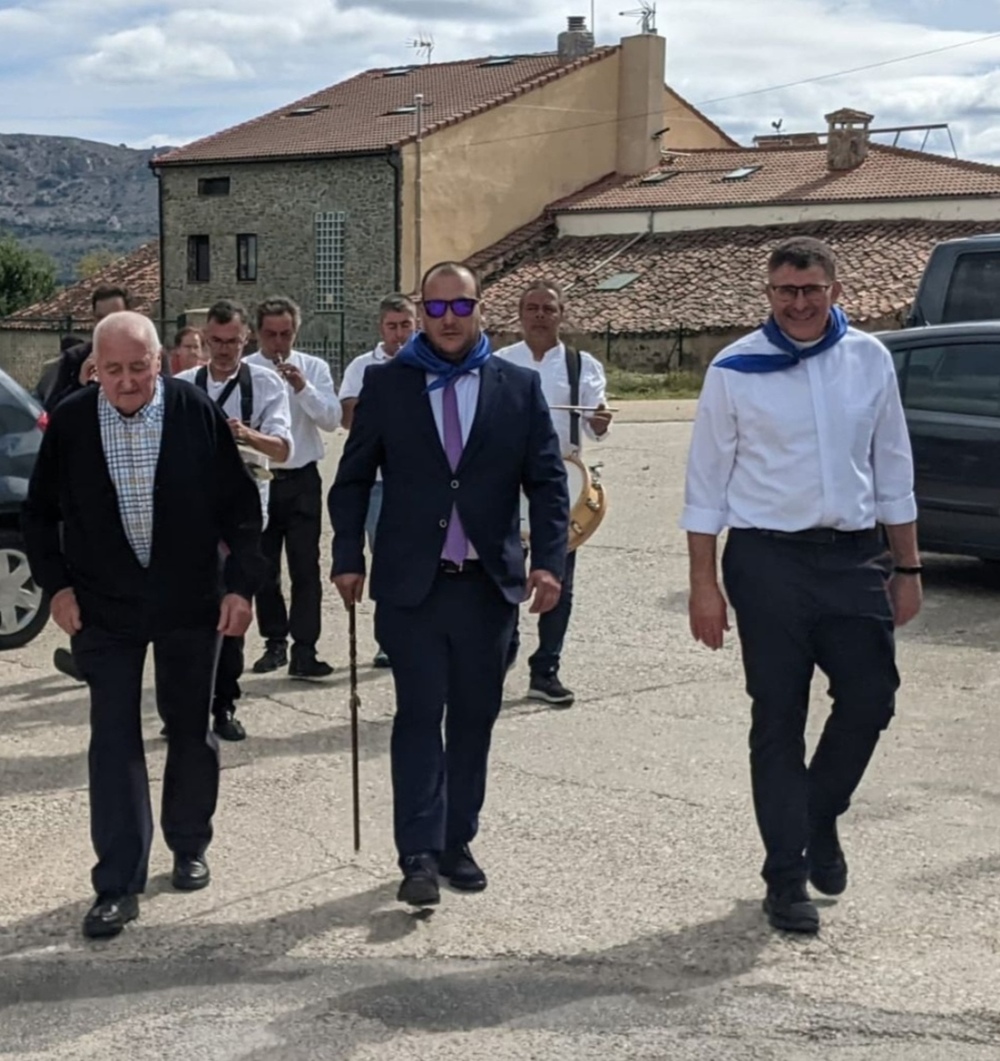 Carbonera de Frentes celebra las fiestas del Rosario