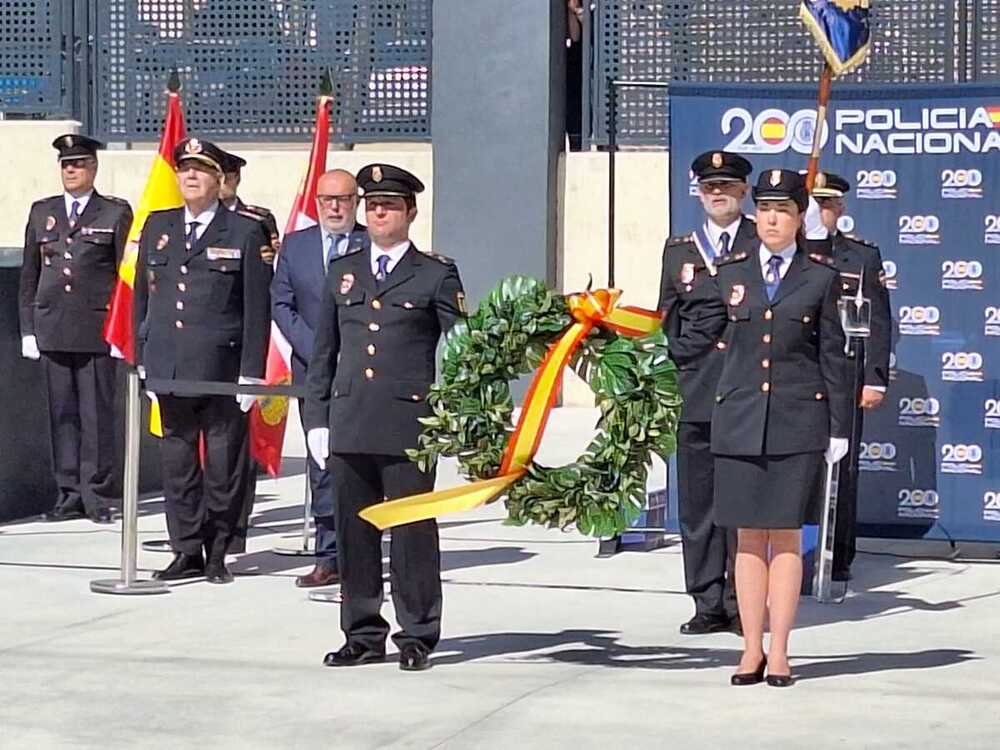 La Policía homenajea a los agentes víctimas del terrorismo