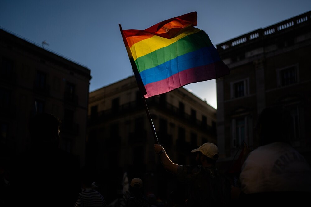 El Supremo avala colocar la bandera LGBTI en edificios públicos