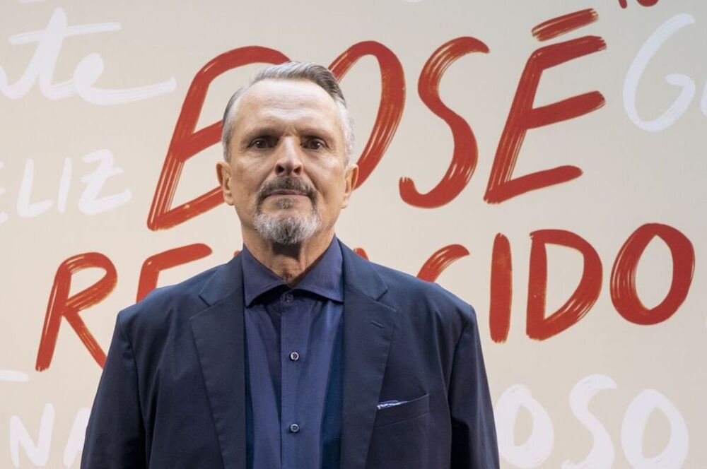 Bosé anuncia su regreso a escenarios ocho años después