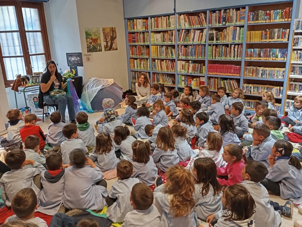 Animación a la lectura en la Biblioteca de El Burgo