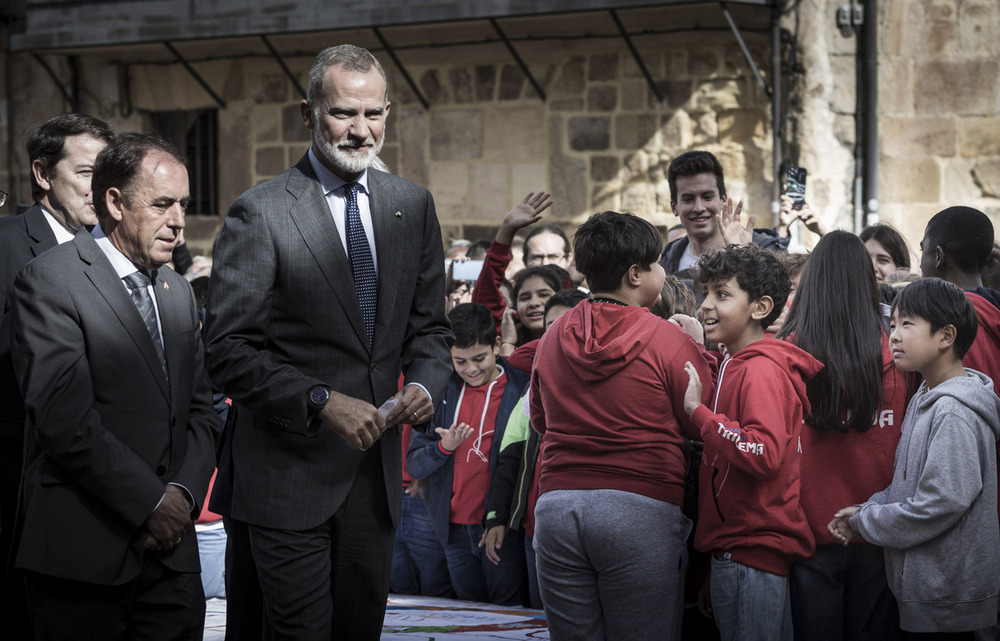 El rey Felipe VI llega a Soria entre ovaciones y gaiteros