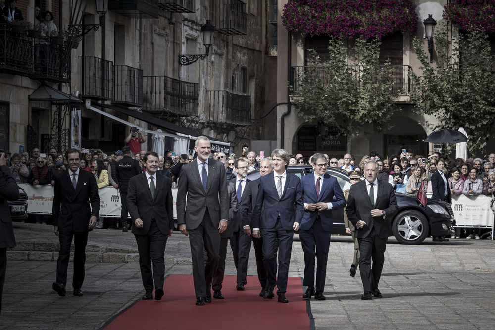 El rey Felipe VI llega a Soria entre ovaciones y gaiteros