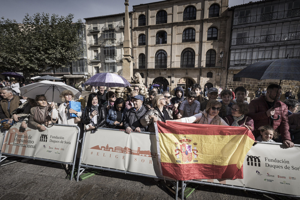 El rey Felipe VI llega a Soria entre ovaciones y gaiteros