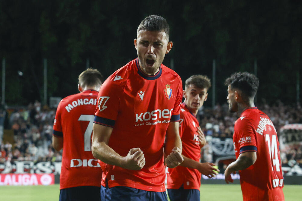 El Rayo da la bienvenida a James remontando a Osasuna