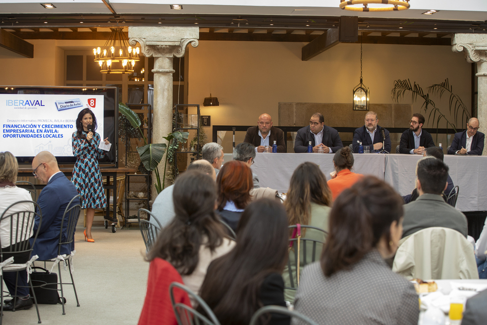 Promecal e Iberaval organizan un desayuno informativo sobre ‘Financiación y crecimiento empresarial en Ávila: oportunidades locales’.