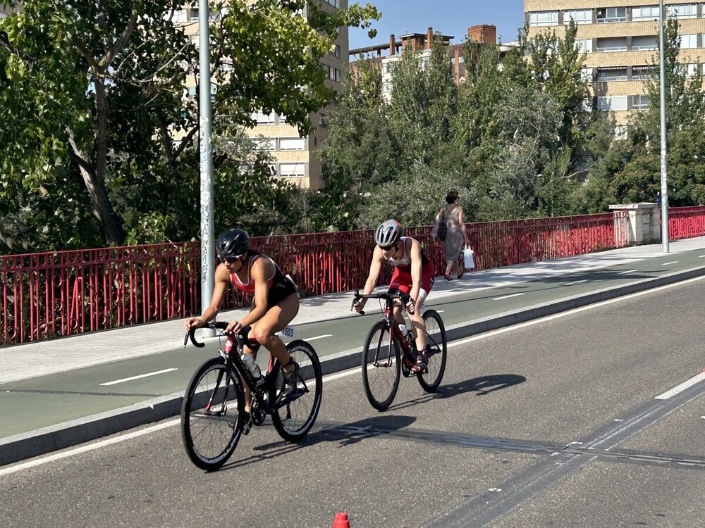 Marina Muñoz se hace con el Triatlón de Valladolid