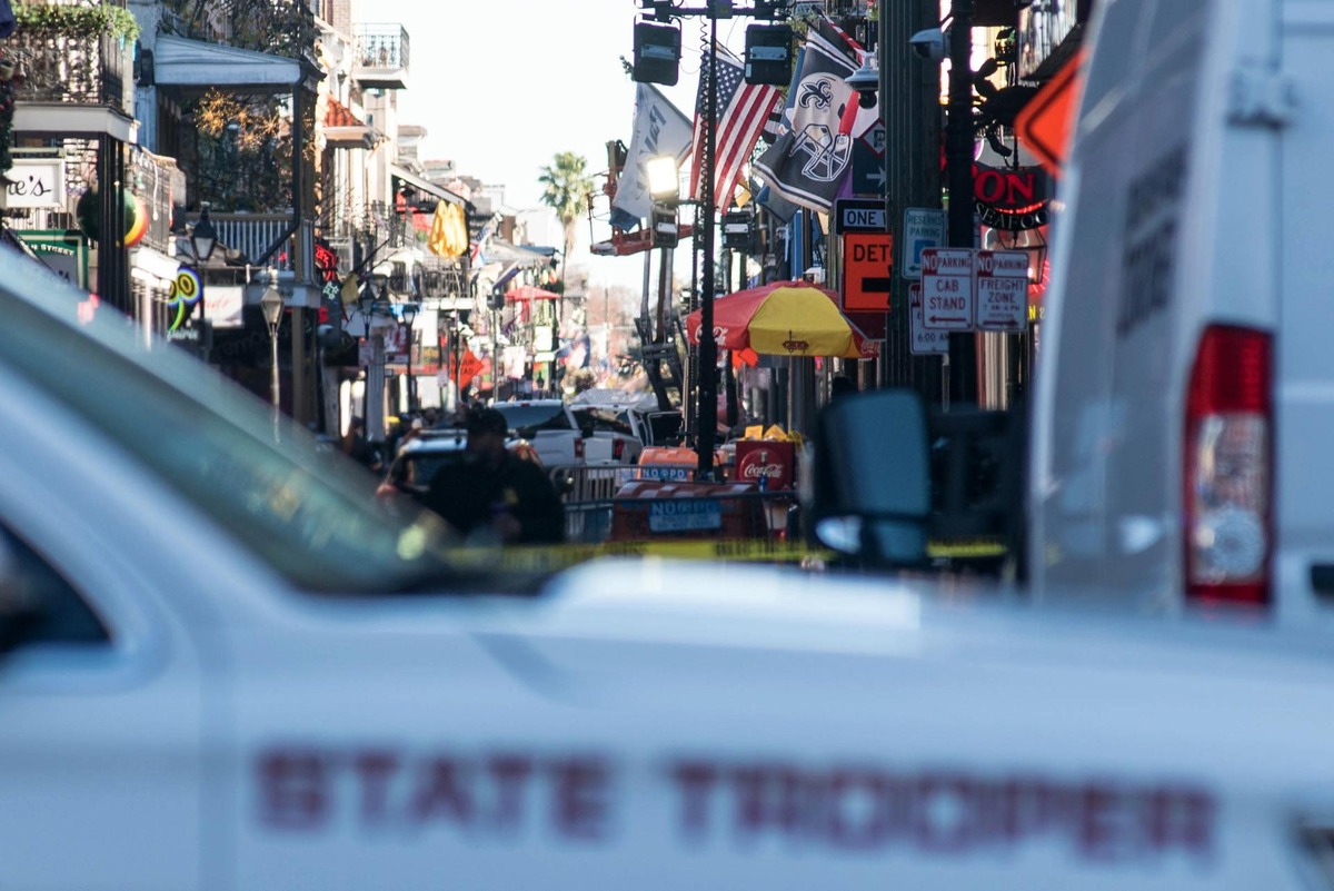 Aftermath of a car ramming into crowd in New Orleans  / SHAWN FINK