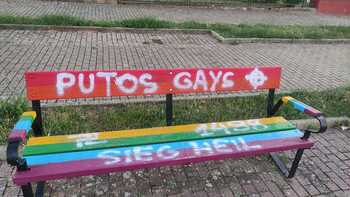 Pintadas contra el colectivo LGTBIQ+ en Almazán
