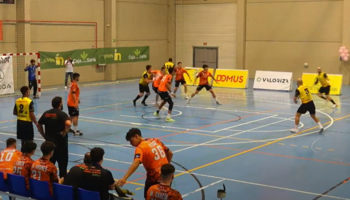 El Balonmano Soria se impone al filial de Torrelavega