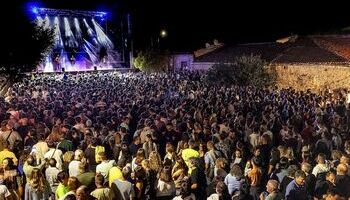 La cantante segoviana actuó en agosto en La Gallega (Burgos), un pueblo de 40 habitantes que reunió a 3.000 fans.