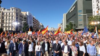 Aznar y Ayuso llaman a los ciudadanos a 