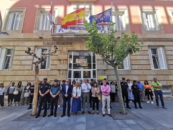 Minuto de silencio por el crimen machista de Valladolid