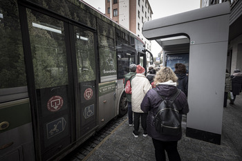 Los viajeros del bus urbano se disparan un 23% este año