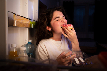 ¿Por qué el 'eating jet lag' no hace engordar?