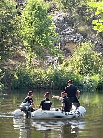 Un joven africano fallece mientras se bañaba en el río Duero