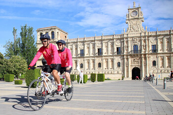 Pedaladas contra el silencio