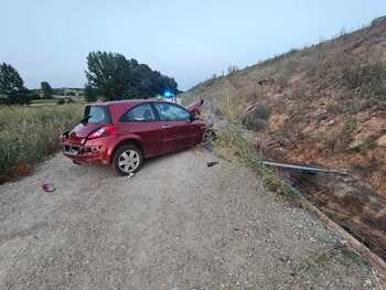 Hallan muerto a un joven de Aranda junto a un coche en la A-11