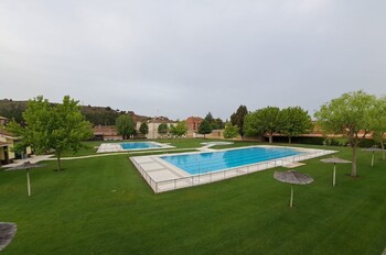 Abren las piscinas de verano de El Burgo que cumplen 25 años
