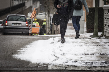 El ayuntamiento mantiene en alerta el operativo de nieve