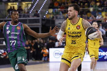 Alberto Díaz y Sima llevan a Unicaja a la final de Copa