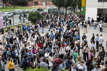 La oposición de Maestros de junio sortea el ‘efecto llamada’